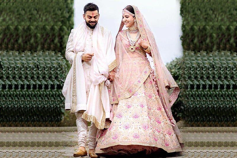 A Designer Bride Wore A Pink Sabysachi 'Lehenga' With Rajasthani Jewellery  For Her Beach Wedding