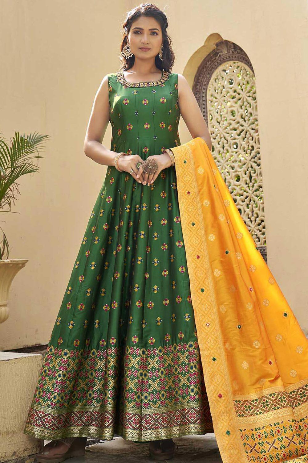 buy-ready-to-wear-dark-green-jacquard-silk-anarkali-dress-with-dupatta