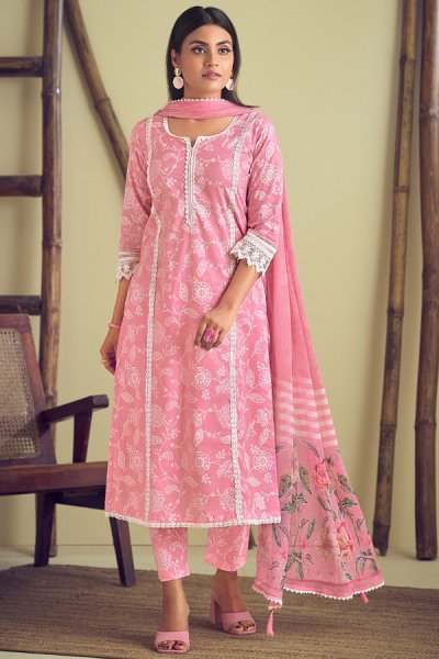 Pink Cotton Printed Kurta Set With Chiffon Dupatta