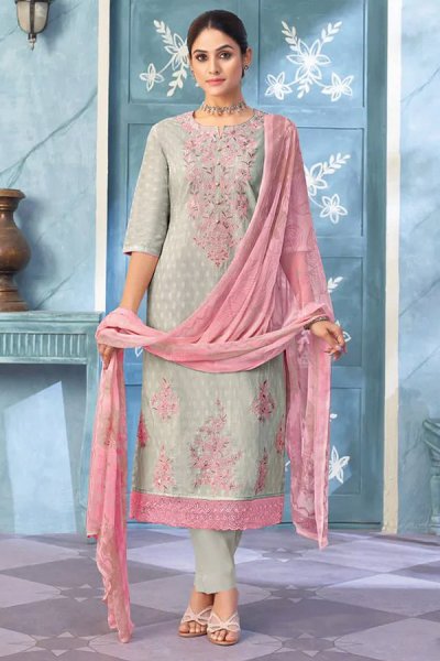 Grey Cotton Printed & Embroidered Kurta Set With Chiffon Dupatta