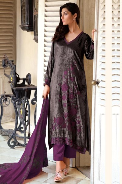 Grey & Plum Velvet Embroidered  &  Applique Work Kurta Set With Resham Embroidered Silk Dupatta